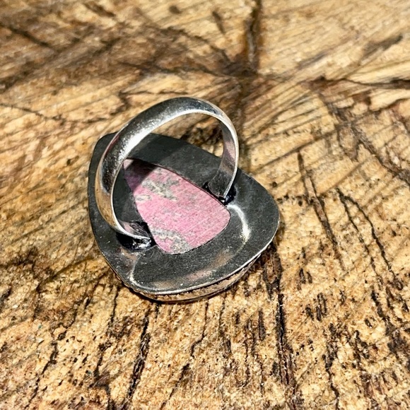 Rosaline Pink Thulite Ring Size 6 - Picture 8 of 10